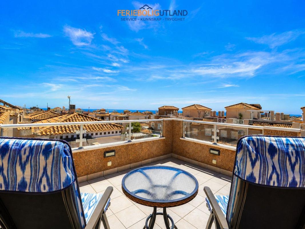 Venta de piso en Piso en Avenida Paris s/n, Zona los Frutales, Torrevieja, Torrevieja
photo 1