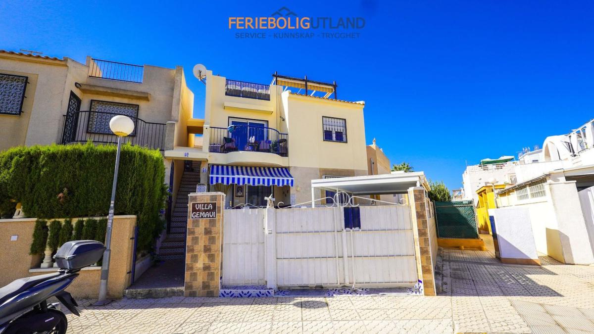Продажа квартиры на Piso en Urbanización Jardín del Mar IV, 51, La Siesta - El Salado - Torreta, Torrevieja, Торревьеха
photo 1