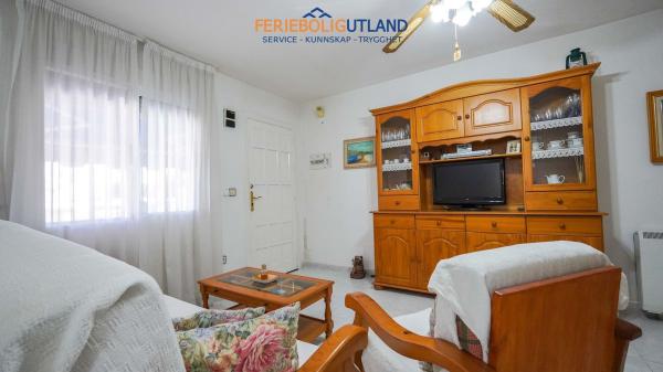 Продажа квартиры на Piso en Urbanización Jardín del Mar IV, 51, La Siesta - El Salado - Torreta, Torrevieja, Торревьеха
thumbnail 2