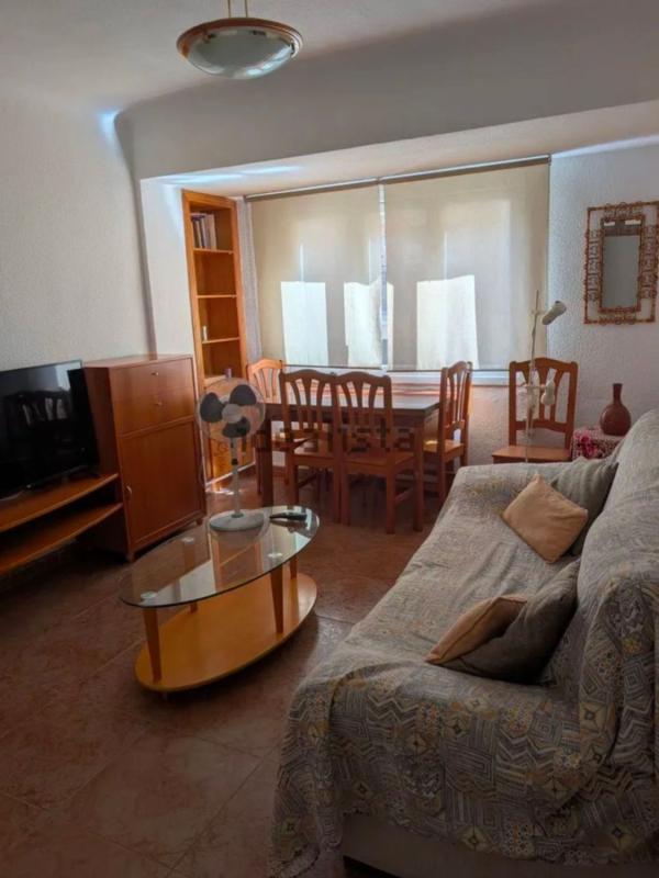 Sale of apartment in Piso en Calle Alférez Cosidó, 28, Pont Nou-Corazón de Jesús, Elche / Elx, Elche / Elx
photo 1