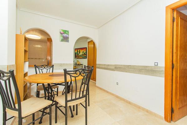 Sprzedaż mieszkania w Piso en Calle San Pascual, Antonio Machado, Torrevieja, Torrevieja
 photo 4