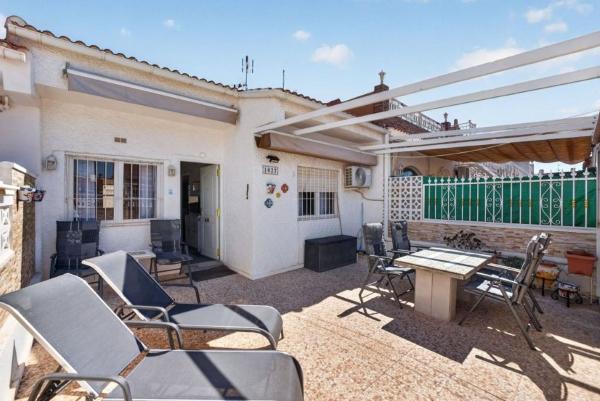 Продажа квартиры на Piso en Jose Fuentes s/n, La Siesta - El Salado - Torreta, Torrevieja, Торревьеха
photo 1