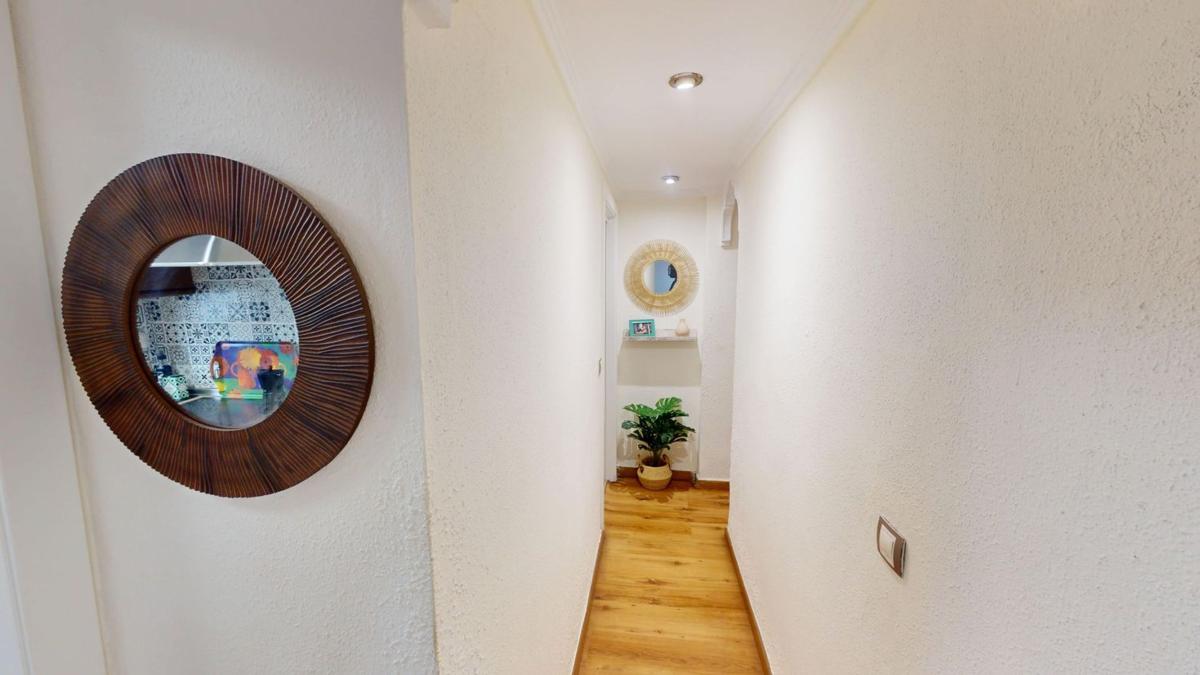 Sale of apartment in Piso en Vega La, La Florida, Alicante / Alacant, Alicante
 photo 2