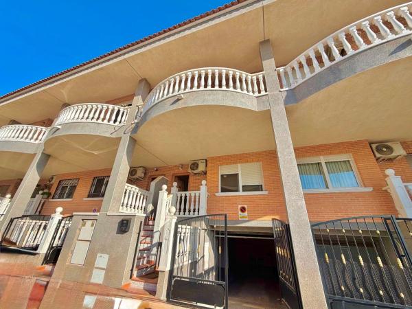 Chalet pareado en Formentera del Segura thumbnail 2