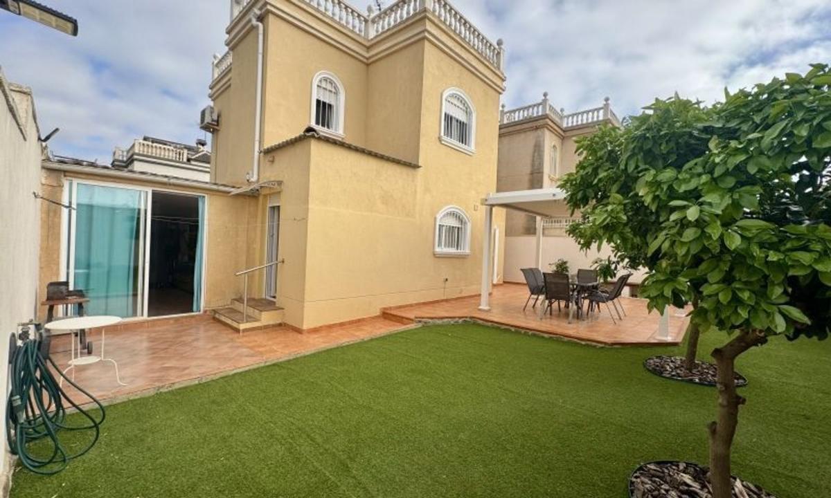 Properties for sale and rent in Spain photo 4