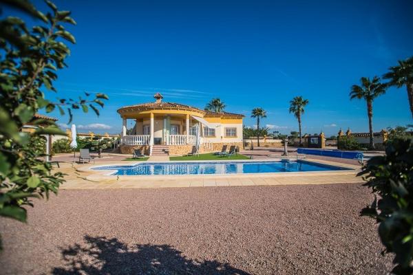 Casa o chalet independiente en Camino del Hondo, Catral thumbnail 2