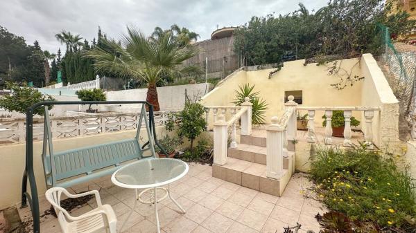 Chalet adosado en Polígono L-2 Lago Sol, Zona Lago - Los Almendros, Orihuela photo 1