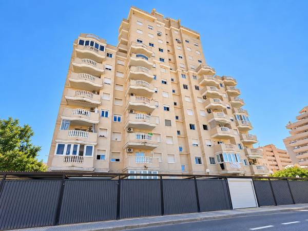 Продажа квартиры на Piso en Joven Pura, 69, Nueva Torrevieja, Torrevieja, Торревьеха
photo 1