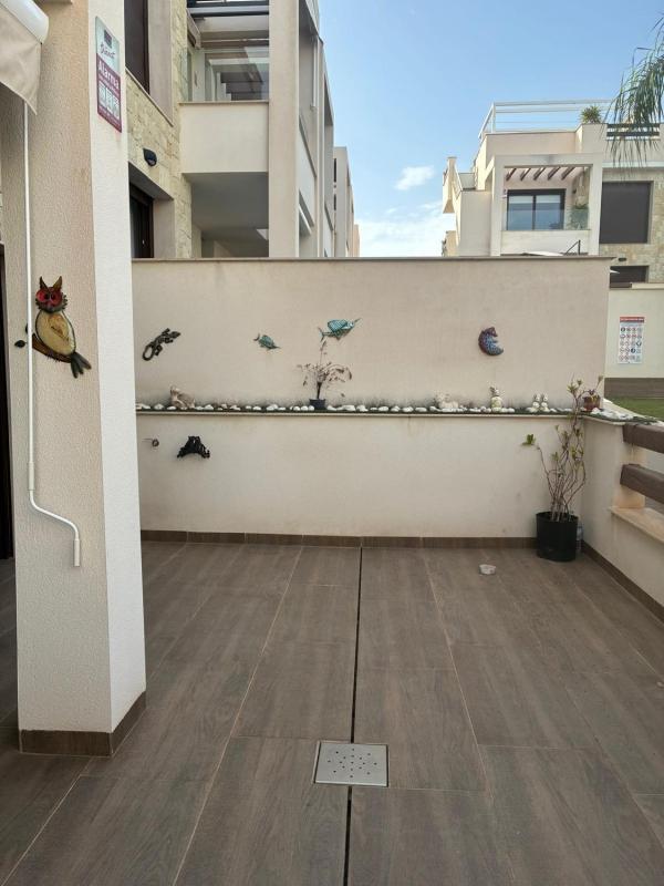 Sale of apartment in Piso en Los Balcones - Los Altos del Edén, Torrevieja, Torrevieja
photo 5