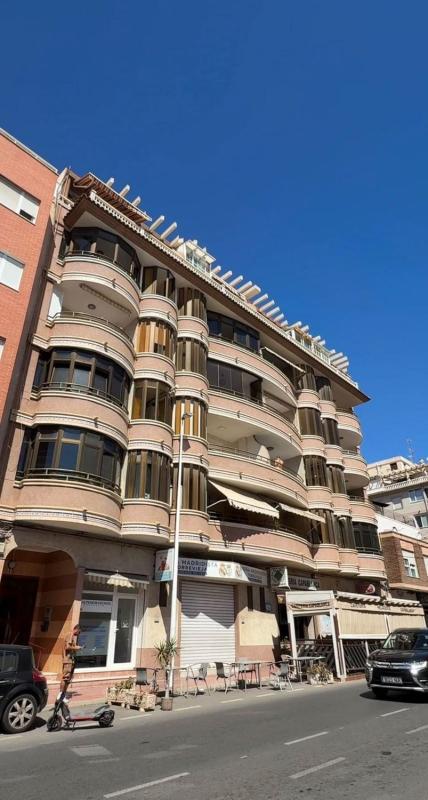 Sprzedaż mieszkania w Piso en Antonio Machado, Torrevieja, Torrevieja
photo 1