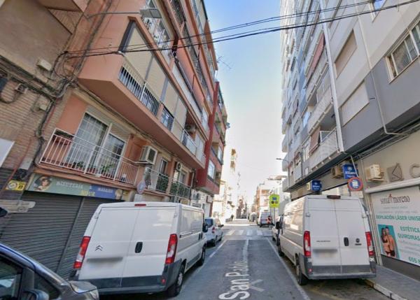 Local en Calle San Pablo, Carolinas Altas, Alicante / Alacant thumbnail 2