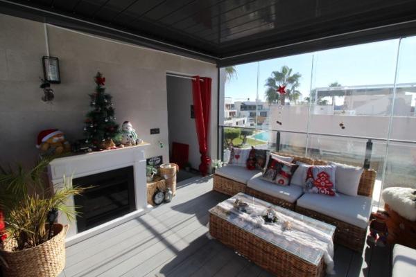 Chalet pareado en Calle Dardanelos, Villamartín, Orihuela photo 4