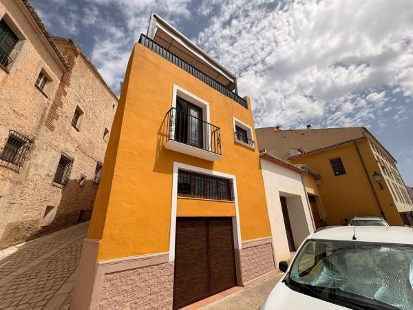 Chalet adosado en Biar photo 4