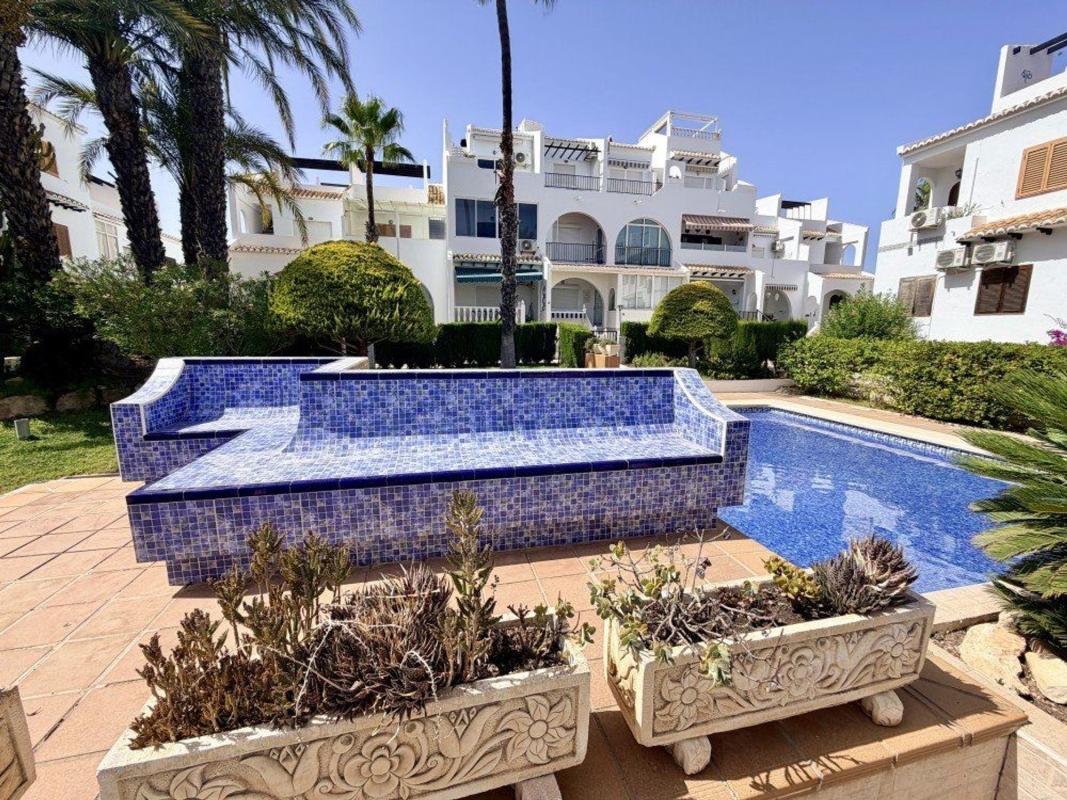 Продажа пентхауса на  Ático en Calle Bravo Hills Club, Rojales Hills - Rosa Bungalows, Rojales, Рохалес photo 3