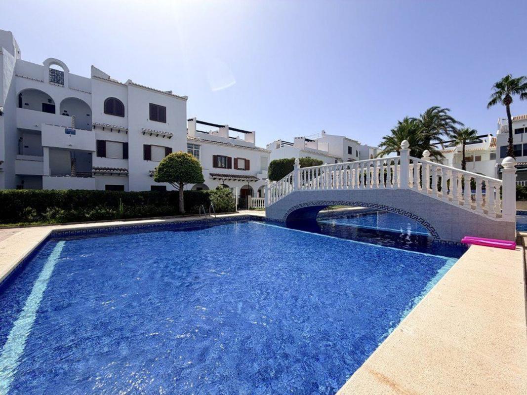 Продажа пентхауса на  Ático en Calle Bravo Hills Club, Rojales Hills - Rosa Bungalows, Rojales, Рохалес photo 5