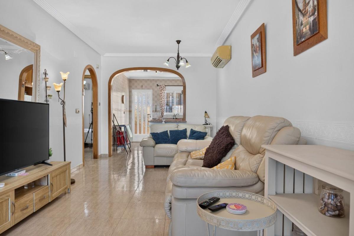 Venta de chalet independiente en Casa o chalet en Calle Orégano, Villamartín, Orihuela, Orihuela
 photo 4