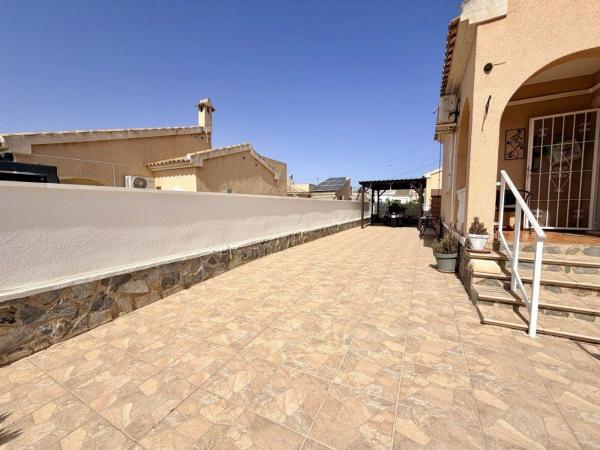 Частный шале на продаже в  Casa o chalet en Calle Almería, Benijofar, Бенихофар photo 4