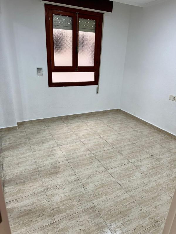 Sprzedaż mieszkania w Piso en Calle San Miguel de Salinas, El Acequión, Torrevieja, Torrevieja
photo 5