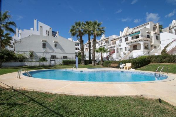 Chalet adosado en Calle Ruperto Chapi, 513, Villamartín, Orihuela photo 4