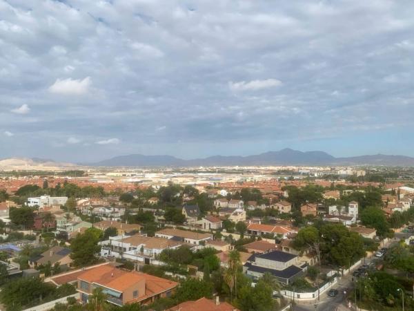Sale of flat in Piso en Plaza Mediterraneo, Ciudad Jardín, Alicante / Alacant, Alicante
photo 1