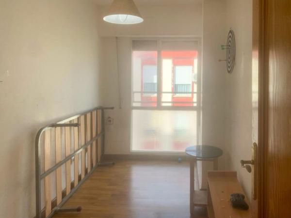 Sale of flat in Piso en Plaza Mediterraneo, Ciudad Jardín, Alicante / Alacant, Alicante
 photo 4