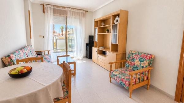 Venta de piso en Piso en Avenida Robleda s/n, La Siesta - El Salado - Torreta, Torrevieja, Torrevieja
photo 1