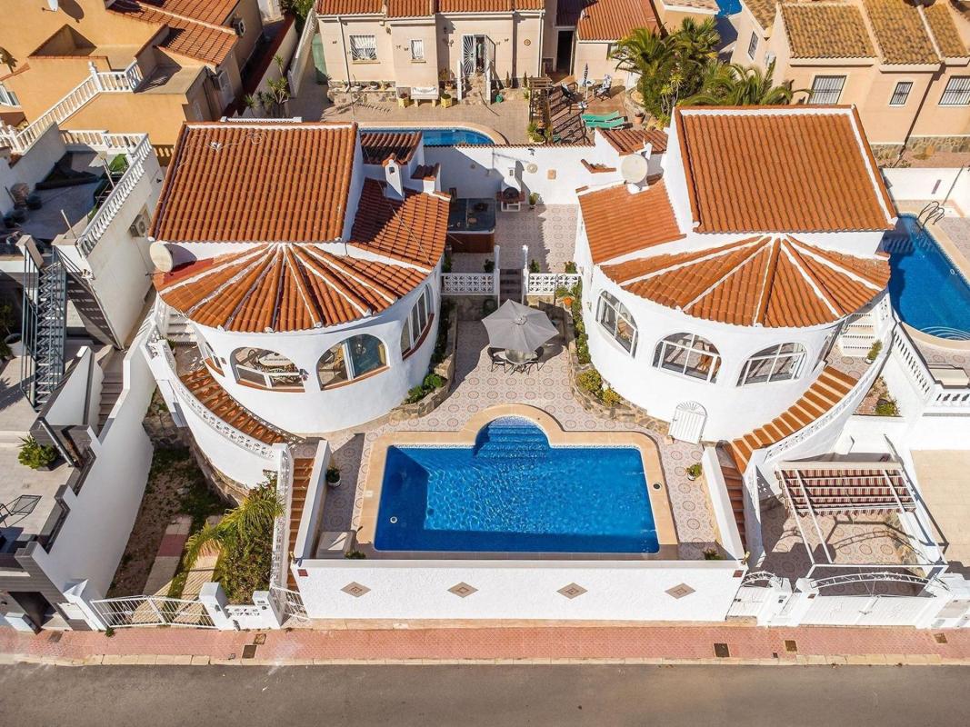 Propiedades en venta y alquiler en España photo 1