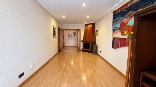 Sprzedaż mieszkania w Piso en Calle Antonio Machado, Reina Victoria-Miguel Hernández, Elche / Elx, Elche / Elx
 photo 2
