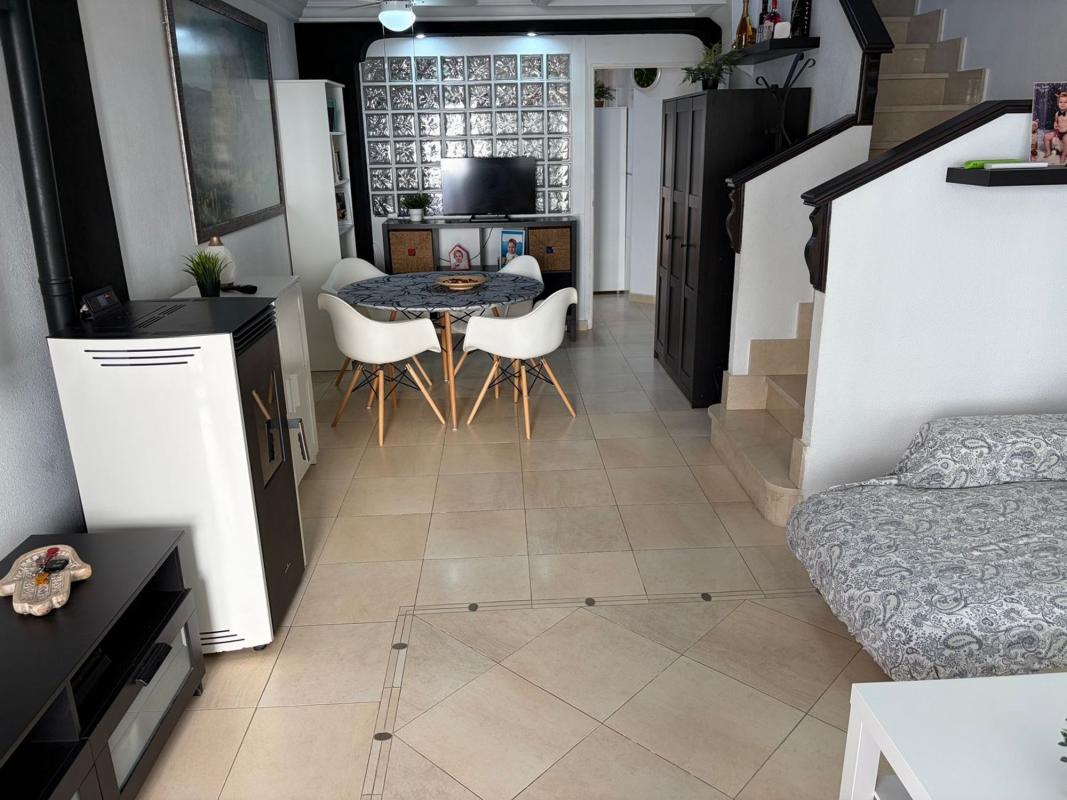 Properties for sale and rent in Spain photo 3