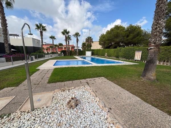 Chalet adosado en Villamartín, Orihuela thumbnail 2