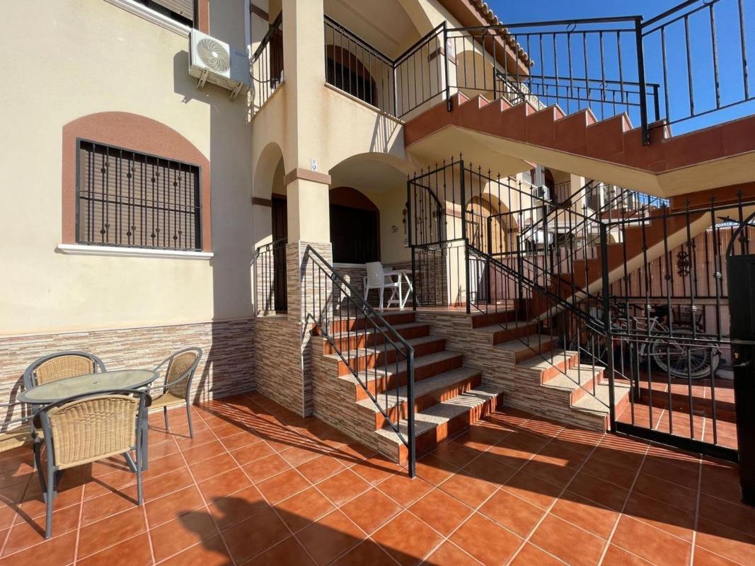 Продажа квартиры на Piso en Calle silvia Martinez Santiago, 25, Parque Acuático - Sector 25, Torrevieja, Торревьеха
photo 1