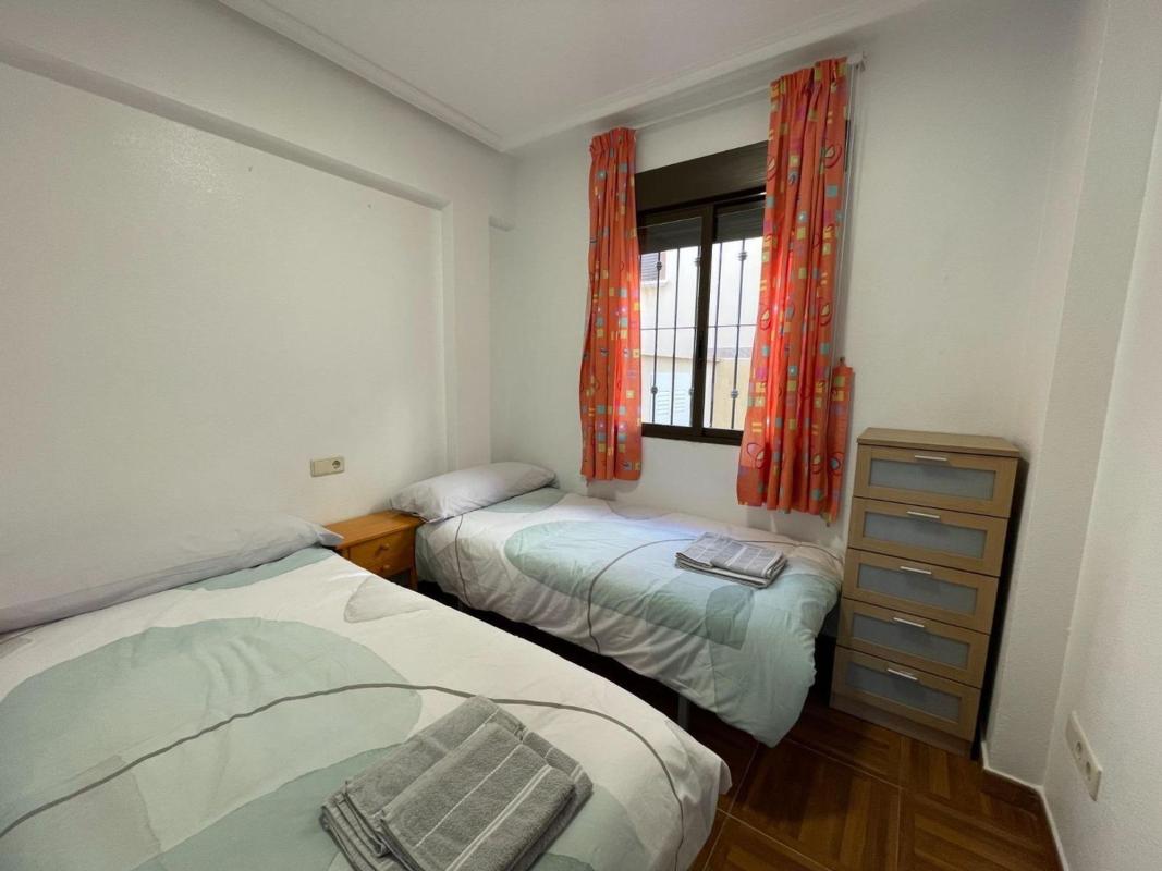 Продажа квартиры на Piso en Calle silvia Martinez Santiago, 25, Parque Acuático - Sector 25, Torrevieja, Торревьеха
photo 5