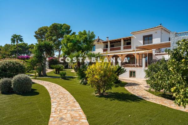 Chalet independiente en venta en Casa o chalet en Camino del Barranquet, Alfaz del Pi Pueblo-Urbanizaciones, Alfaz del Pi, Alfaz del Pi
thumbnail 2