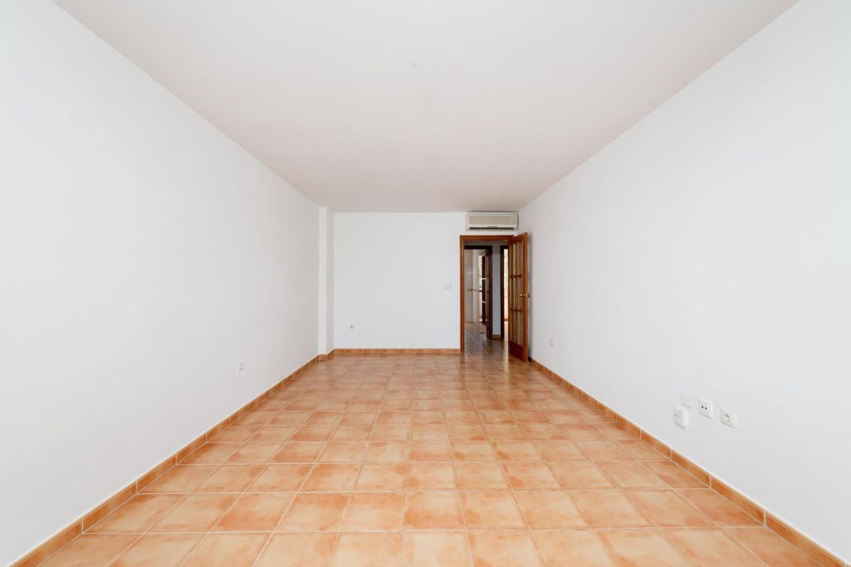 Sale of apartment in Piso en Alicante Golf, Alicante / Alacant, Alicante
photo 5