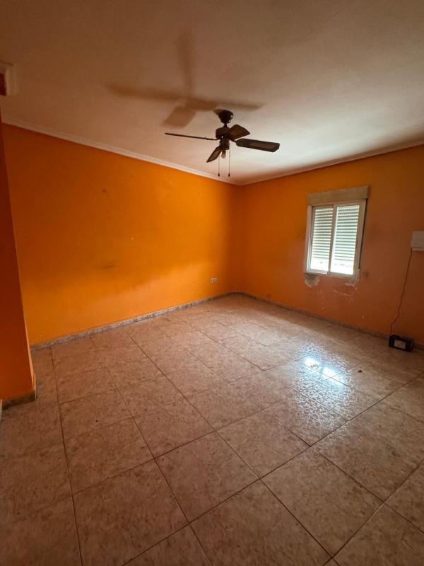 Sale of apartment in Piso en Gines Garcia Esquitino, 93, Carrús Este, Elche / Elx, Elche / Elx
photo 1