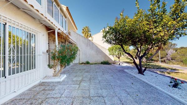 Chalet wolnostojący na sprzedaż w Casa o chalet en Villamartín, Orihuela, Orihuela thumbnail 3