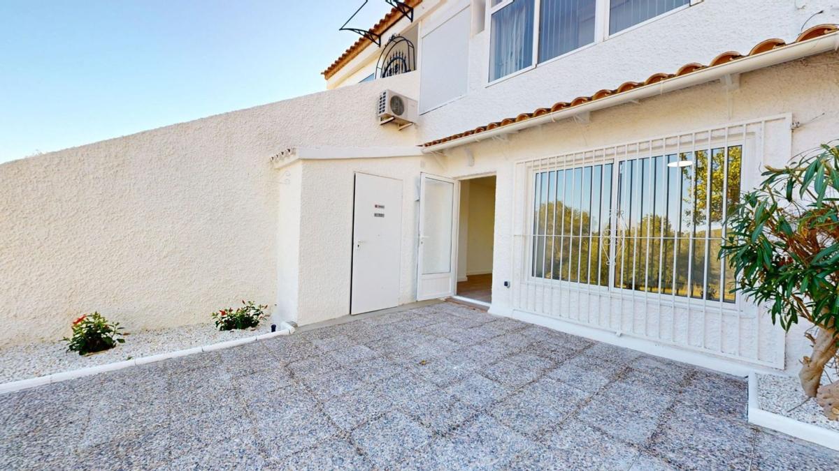Sprzedaż niezależnego domku jednorodzinnego w Casa o chalet en Villamartín, Orihuela, Orihuela photo 4