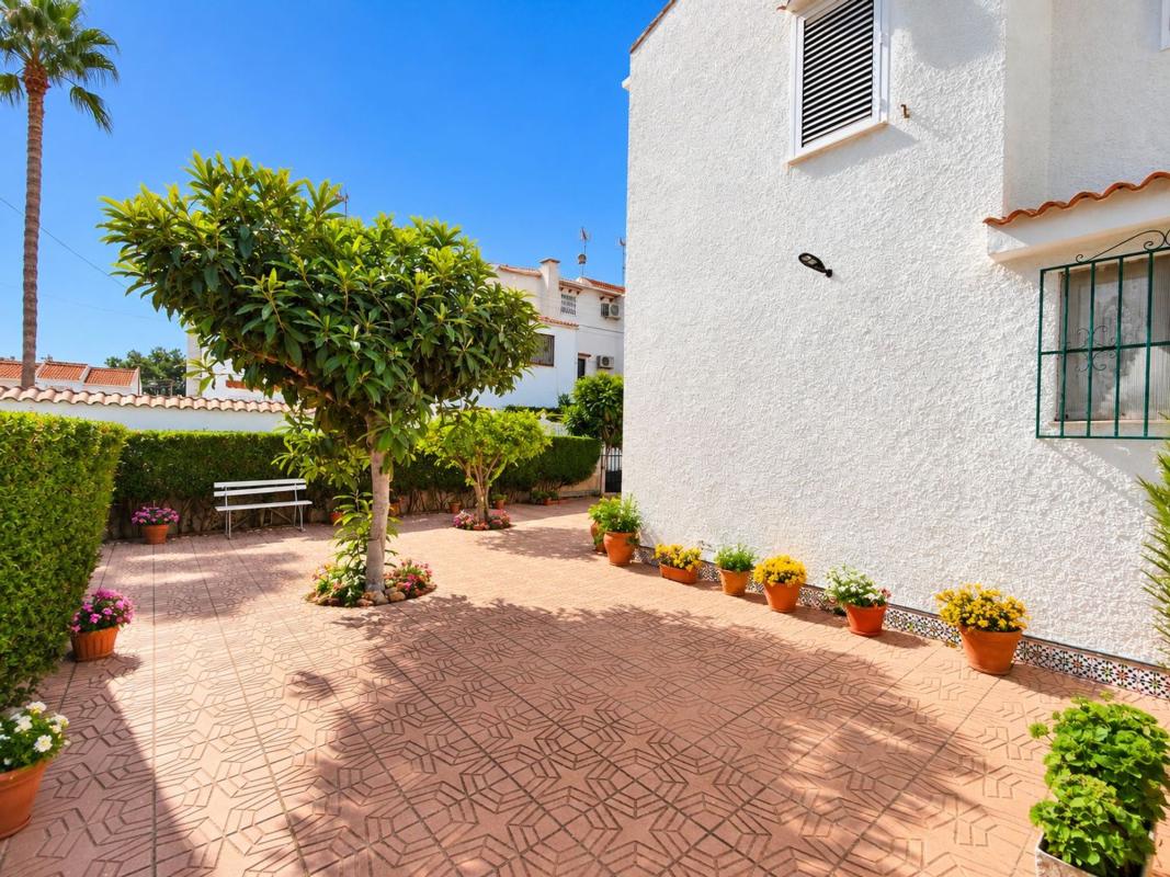 Продажа отдельного шале в Casa o chalet en Nueva Torrevieja, Torrevieja, Торревьеха photo 4