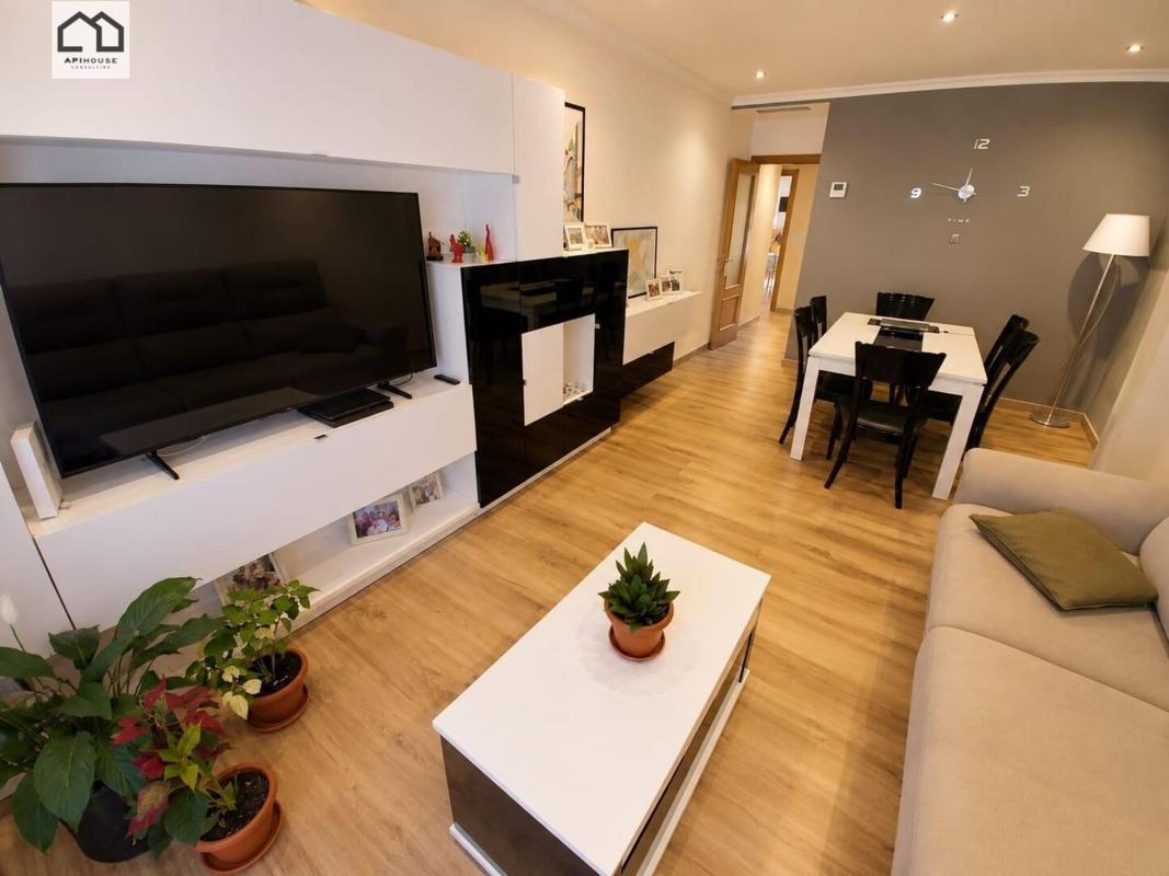 Venta de piso en Piso en Zona Universidad, Elche / Elx, Elche / Elx
photo 1