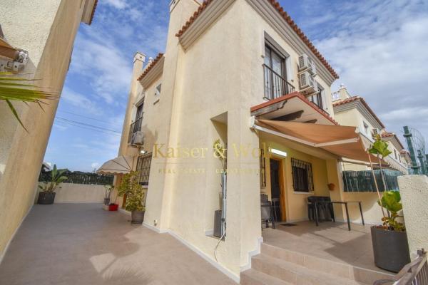 Casa o chalet independiente en Avenida D'Escandinàvia, Gran Vista-Olivo de Oro, Gran Alacant thumbnail 2
