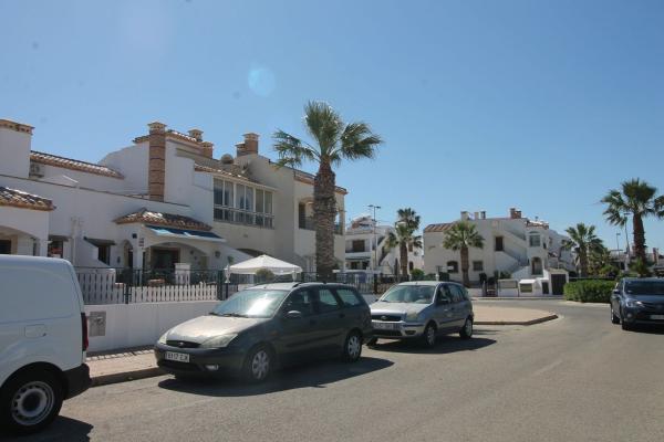 Chalet adosado en Villamartín, Orihuela photo 1