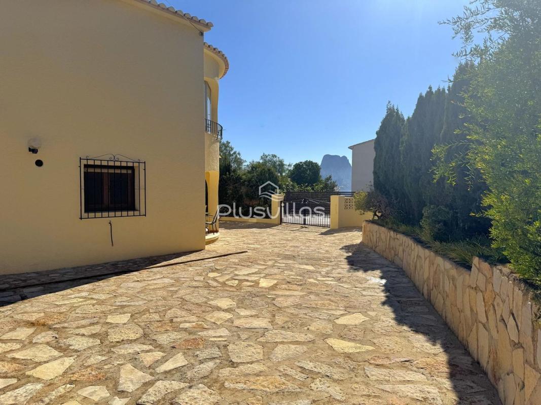 Properties for sale and rent in Spain photo 4