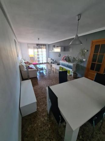 Продажа квартиры на Piso en Barri Zona Nord, Alcoy / Alcoi, Алкой
thumbnail 3