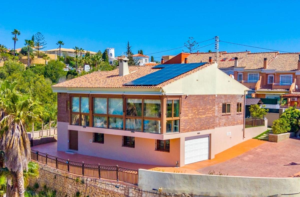 Properties for sale and rent in Spain photo 3