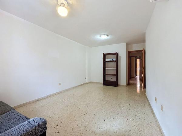 Sprzedaż mieszkania w Piso en Casco urbano, Polop, Polop
 photo 2