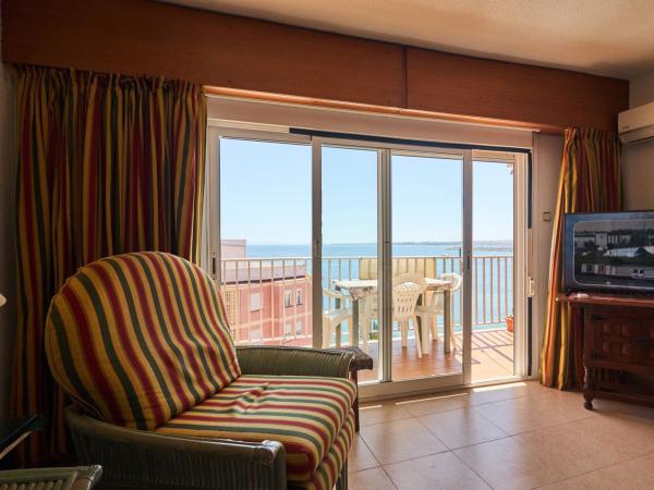 Продажа квартиры на Piso en Calle Navegantes, Playa del Cura, Torrevieja, Торревьеха
thumbnail 2