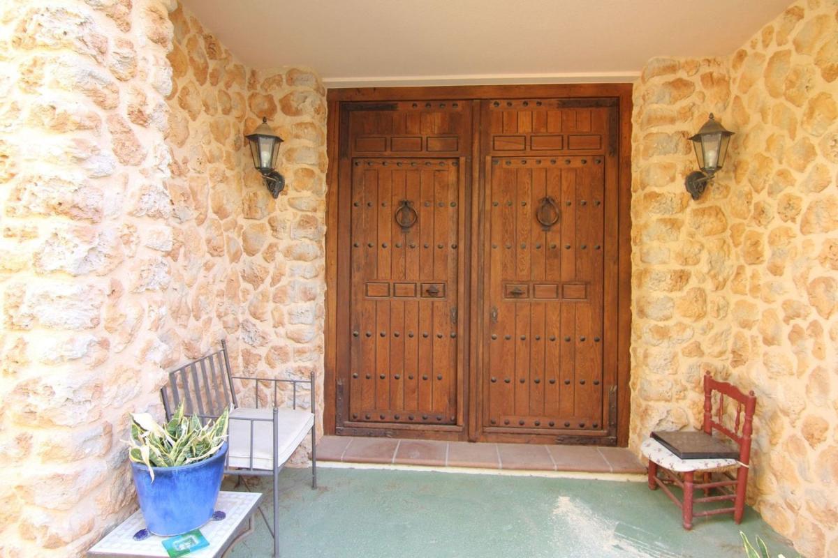 Properties for sale and rent in Spain photo 4