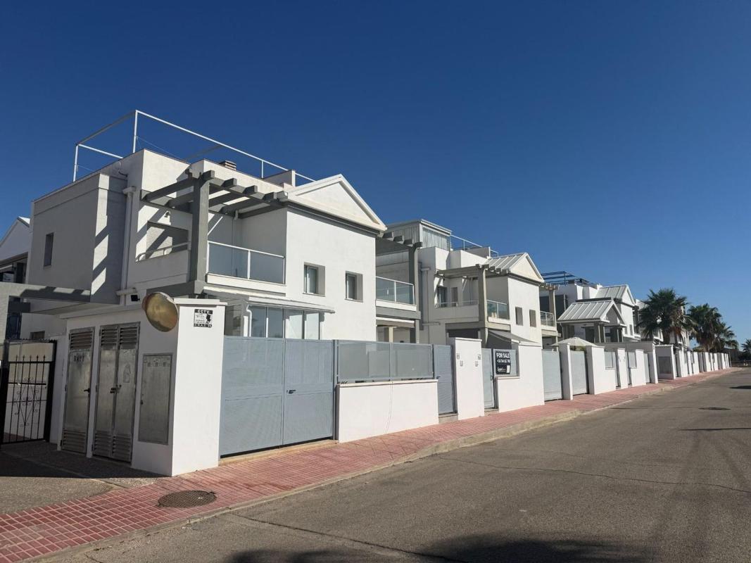 Venta de duplex en Dúplex en Calle del Fénix, La Chismosa, Orihuela, Orihuela photo 2