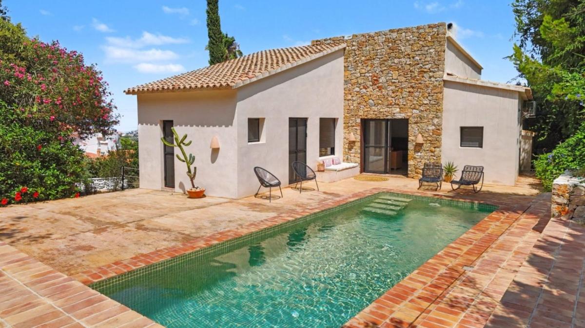 Sprzedaż niezależnego domku jednorodzinnego w Casa o chalet en El Montgó, Denia, Dénia photo 1