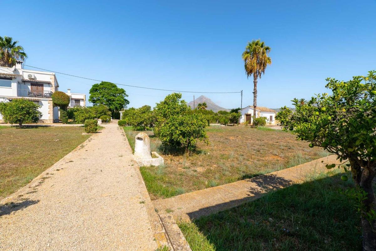 Продажа отдельного шале в  Casa o chalet en Sol de Este - Puerta Fenicia, Jávea/Xàbia, Хавья/Хабия photo 2